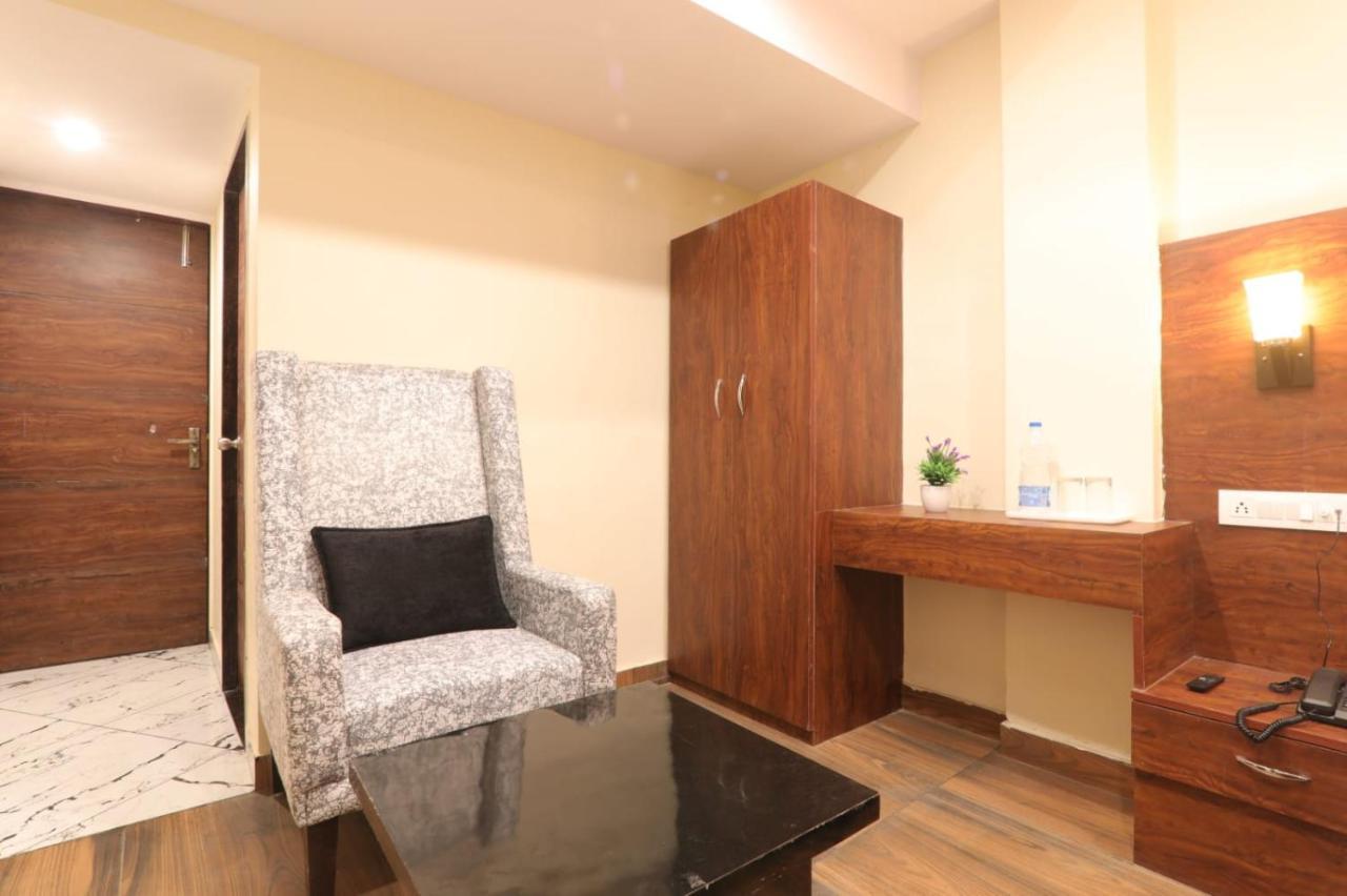 Hotel Blueark لاكناو المظهر الخارجي الصورة