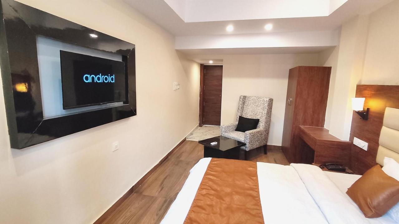 Hotel Blueark لاكناو المظهر الخارجي الصورة