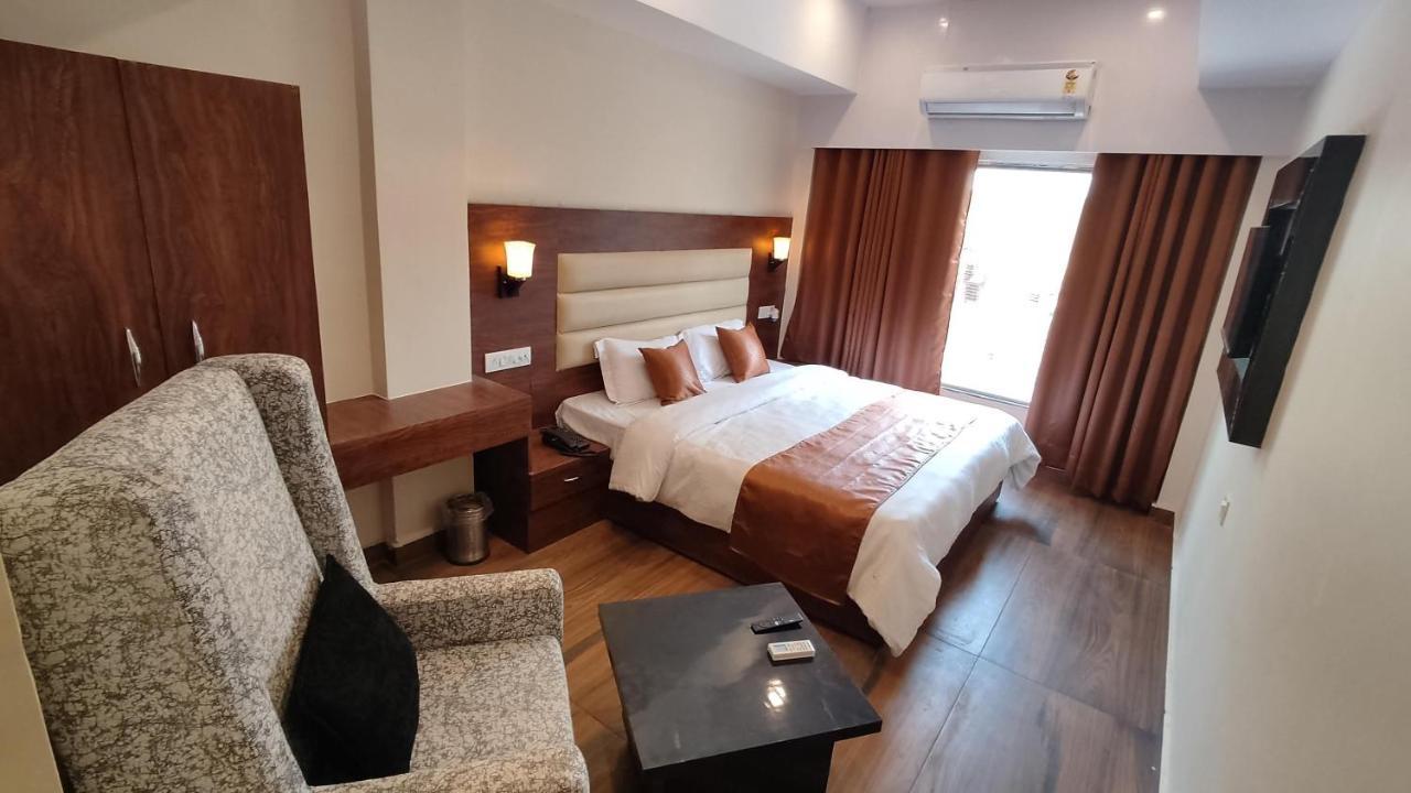 Hotel Blueark لاكناو المظهر الخارجي الصورة