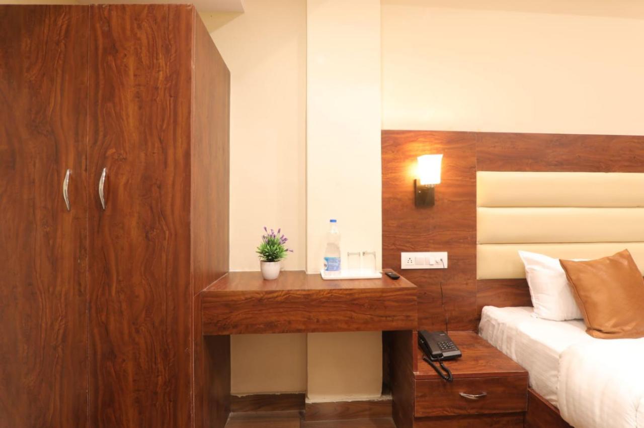 Hotel Blueark لاكناو المظهر الخارجي الصورة