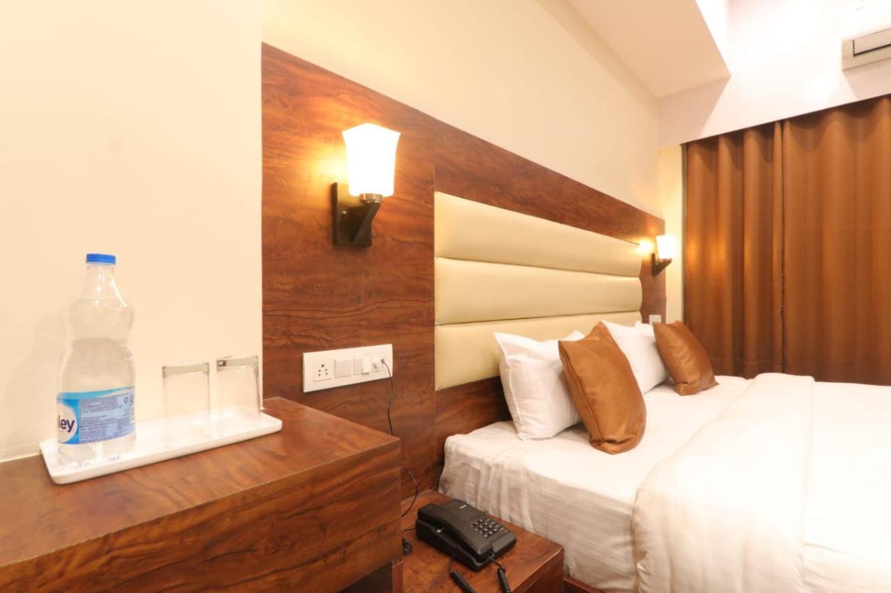 Hotel Blueark لاكناو المظهر الخارجي الصورة