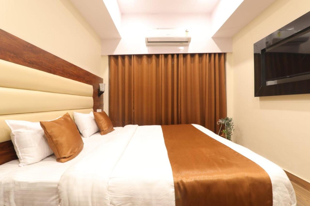 Hotel Blueark لاكناو المظهر الخارجي الصورة